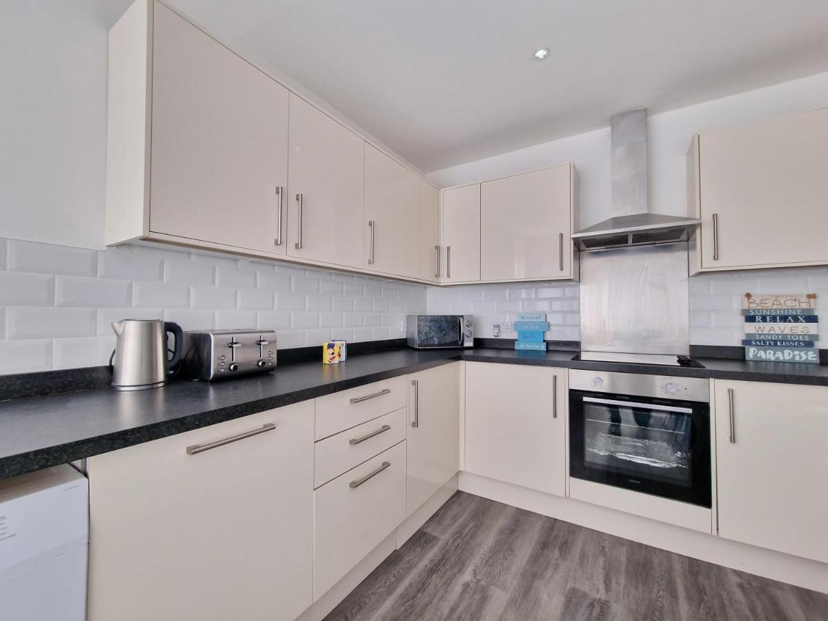 DYSA Promenade Apartments Blackpool Bagian luar foto